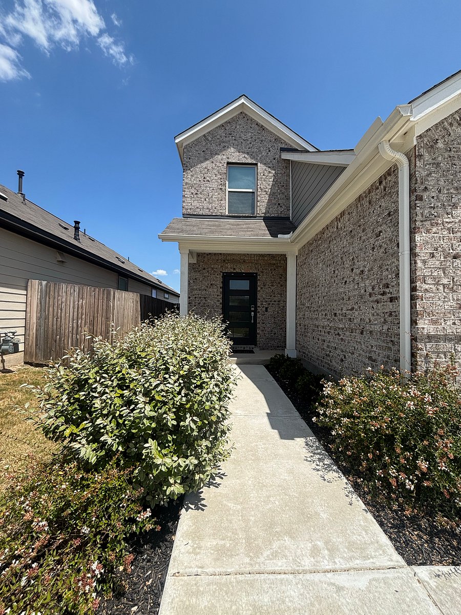 Furnished Finder property 1055614_1 photo 2