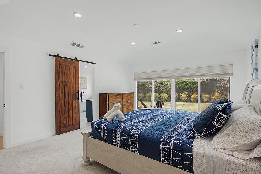 Furnished Finder property 1055619_1 photo 14