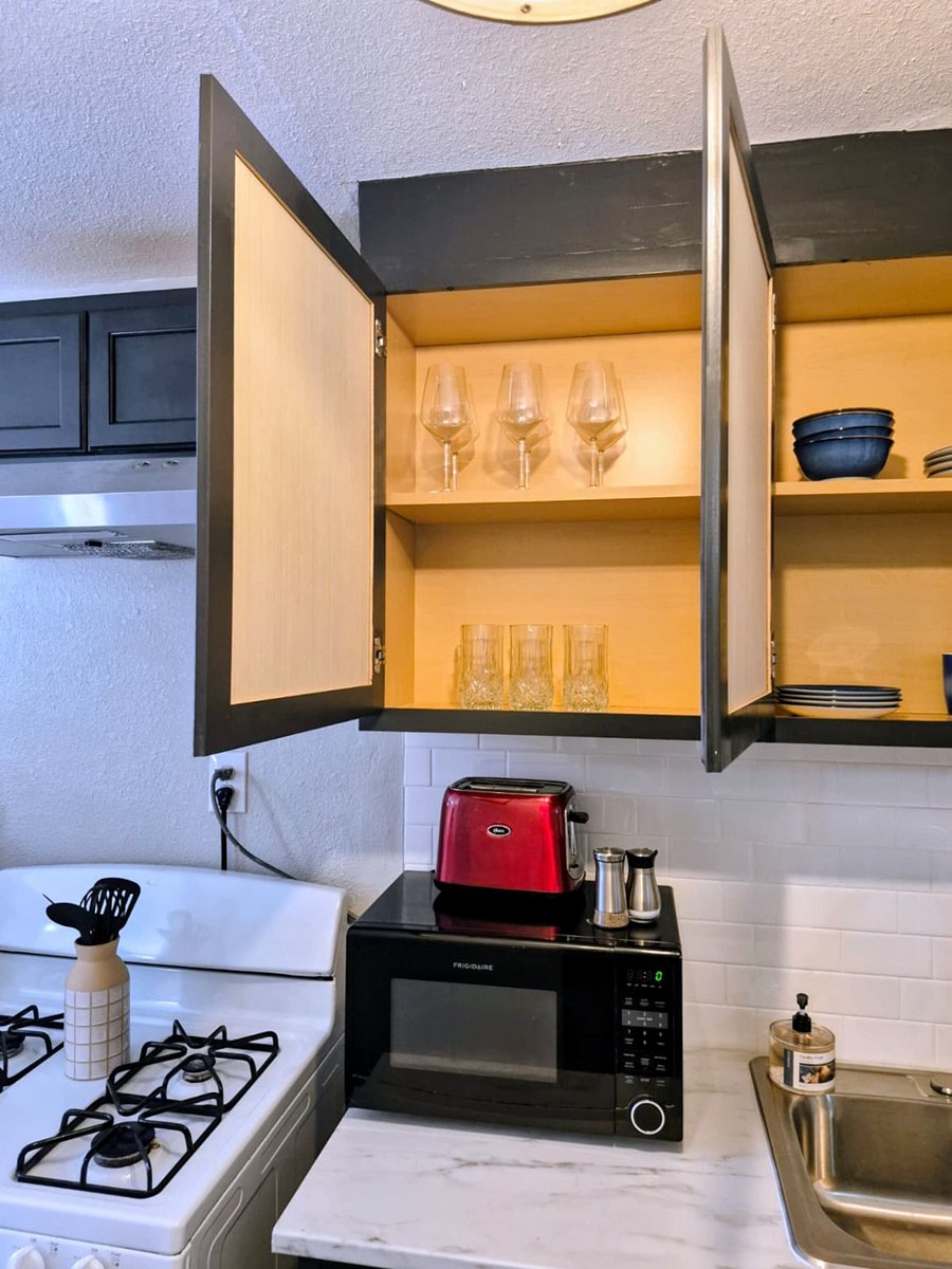 Furnished Finder property 1055621_1 photo 4