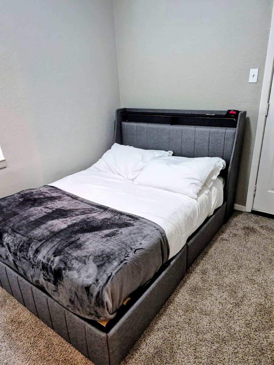 Furnished Finder property 1055621_1 photo 6