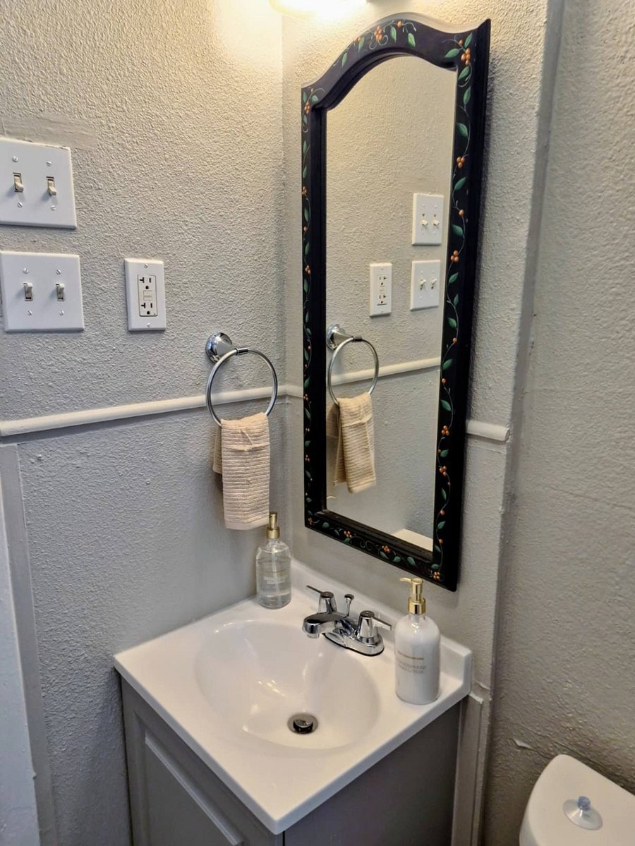 Furnished Finder property 1055621_1 photo 8