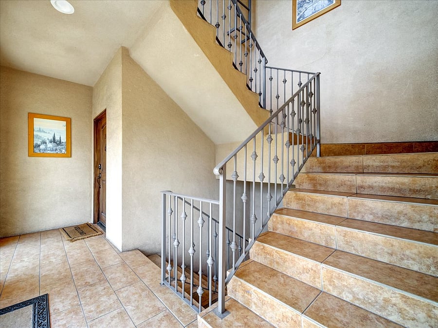 Furnished Finder property 1055623_1 photo 5