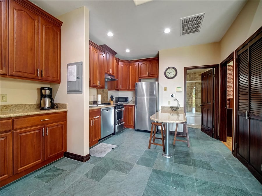 Furnished Finder property 1055623_1 photo 7