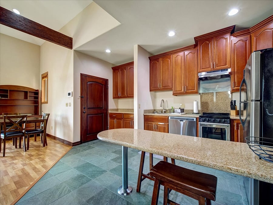 Furnished Finder property 1055623_1 photo 11