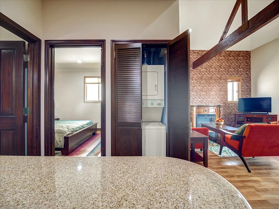 Furnished Finder property 1055623_1 photo 15