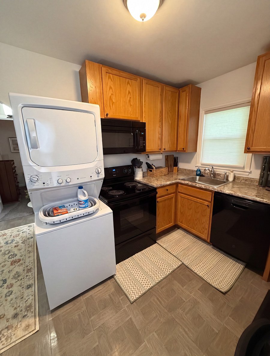 Furnished Finder property 1055627_1 photo 9