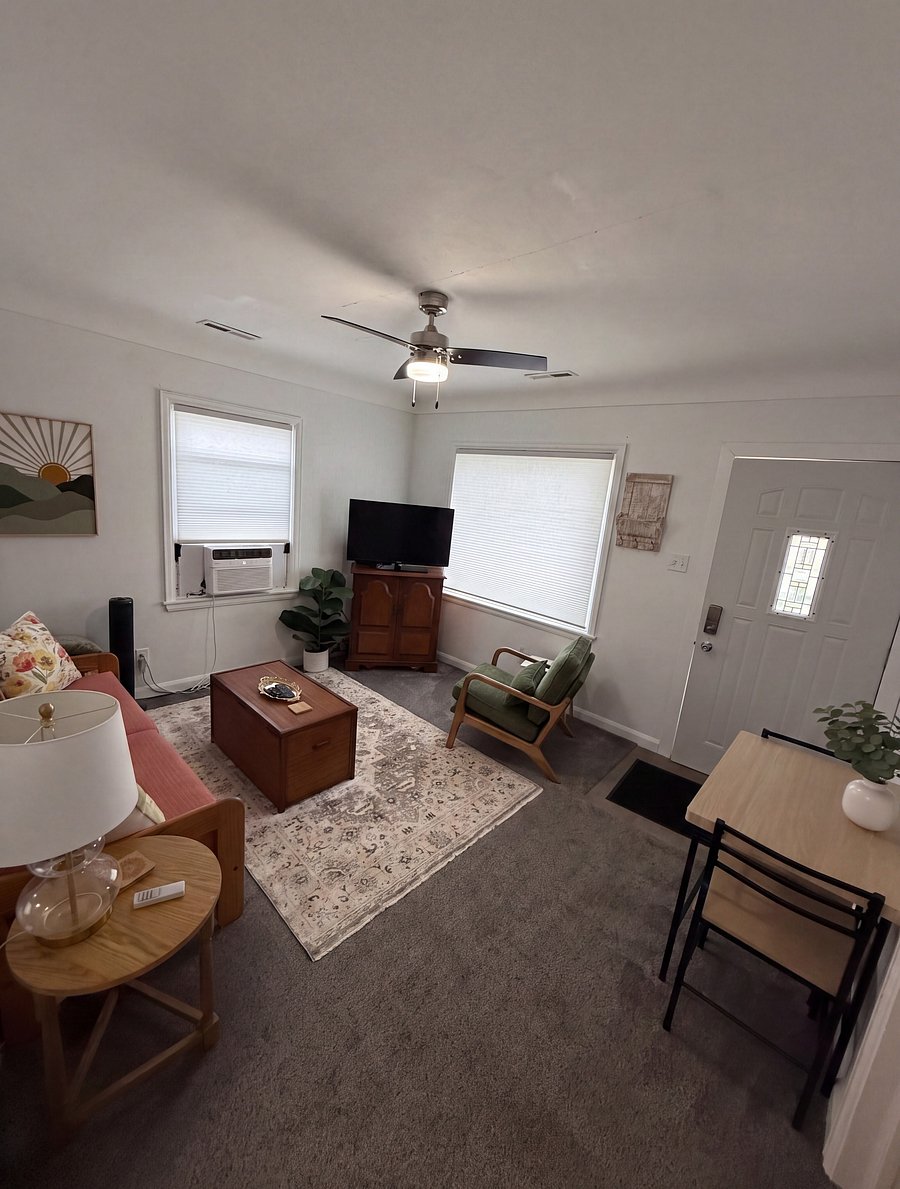 Furnished Finder property 1055627_1 photo 2