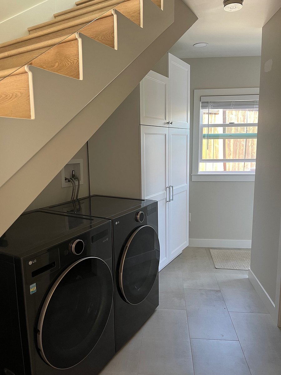 Downstairs Laundry Room