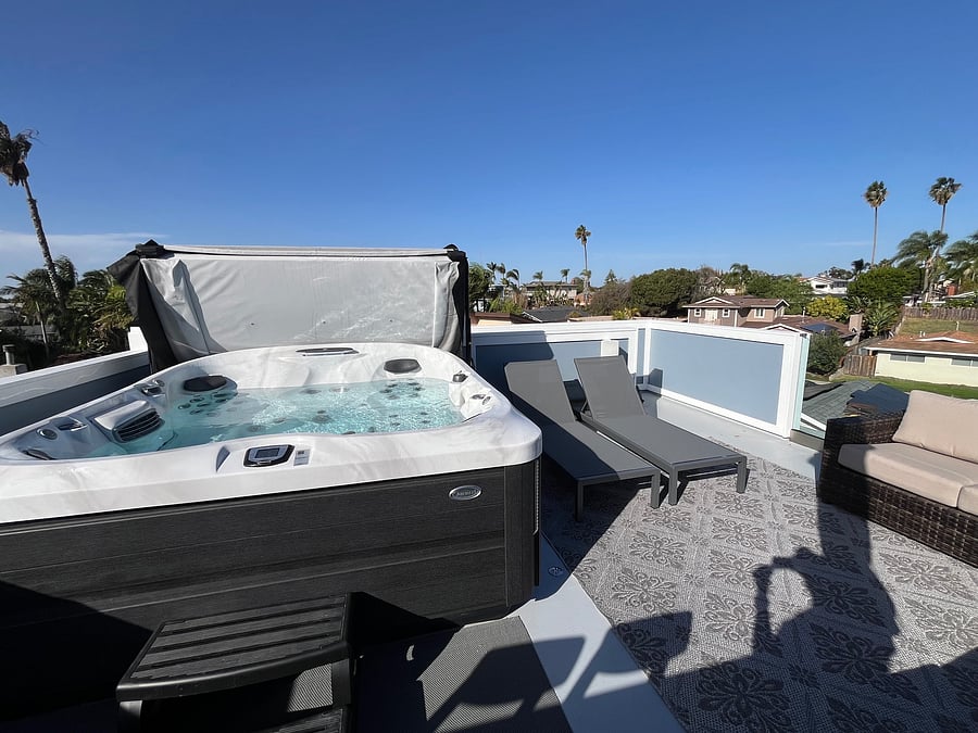 Jacuzzi and Seating Area