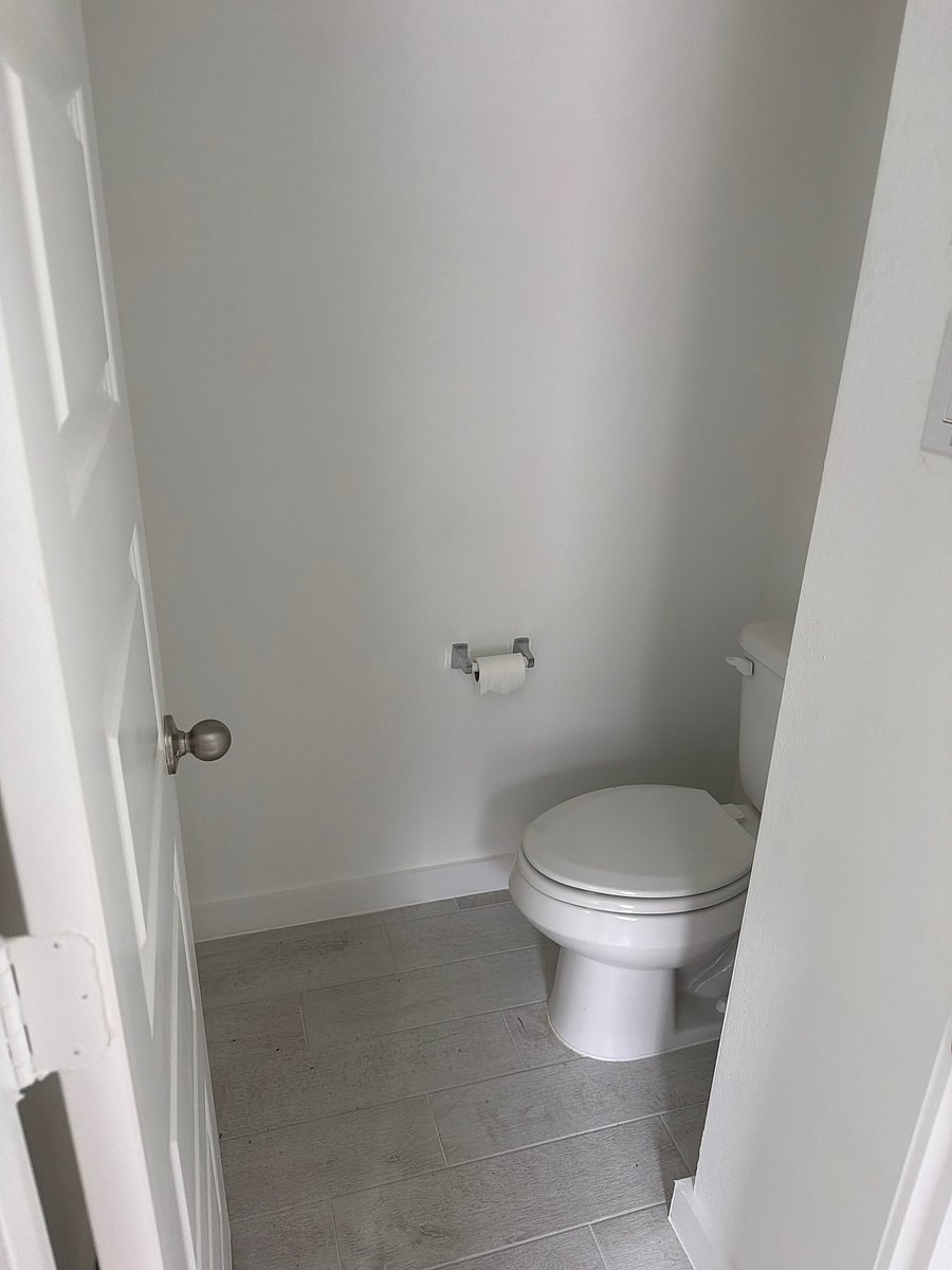 Furnished Finder property 1055647_1 photo 3