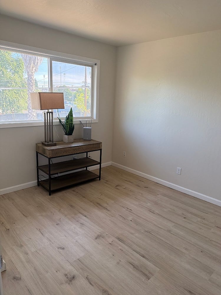 Furnished Finder property 1055661_1 photo 8