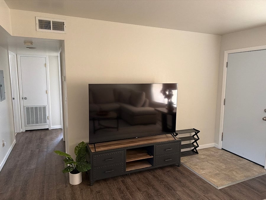 Furnished Finder property 1055661_1 photo 12