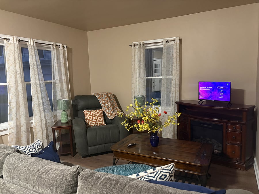 Furnished Finder property 1055729_1 photo 2