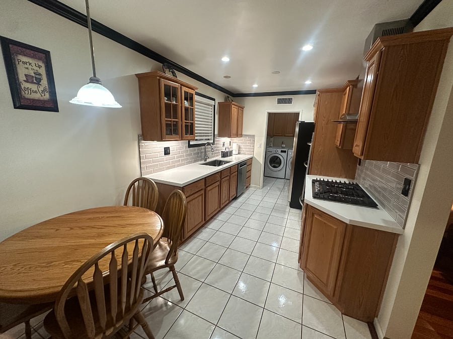 Furnished Finder property 1055760_1 photo 7