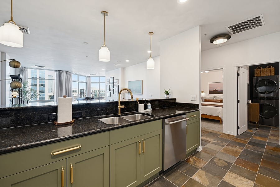 Furnished Finder property 1055784_1 photo 7