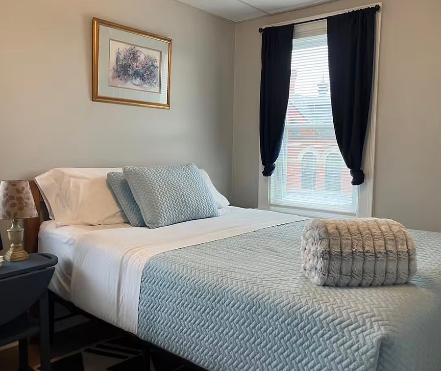 Furnished Finder property 1055792_1 photo 3