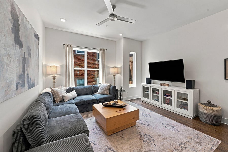 Furnished Finder property 1055799_1 photo 3