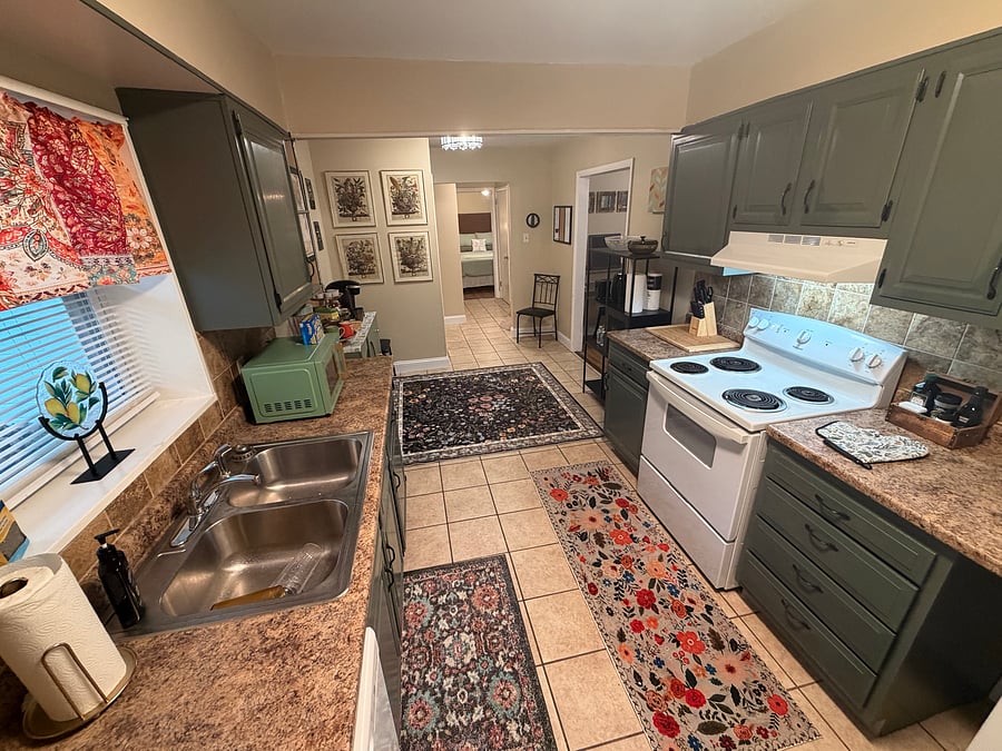 Furnished Finder property 1055804_1 photo 6