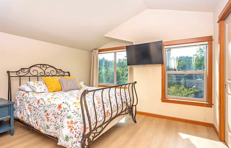 Furnished Finder property 1055828_1 photo 9