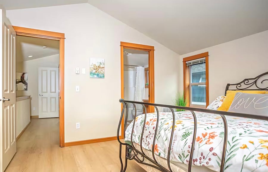 Furnished Finder property 1055828_1 photo 11
