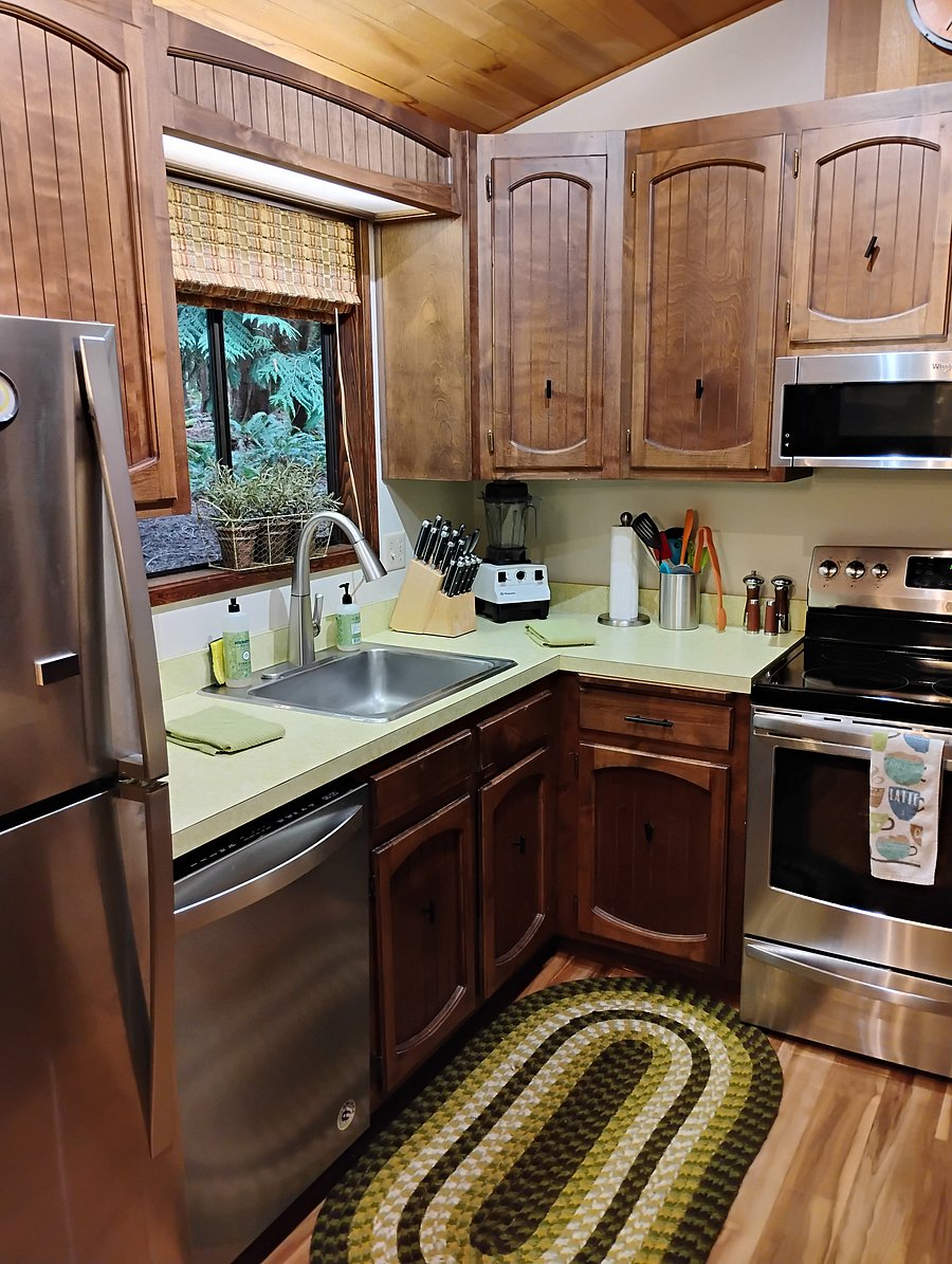 Furnished Finder property 1055829_1 photo 12