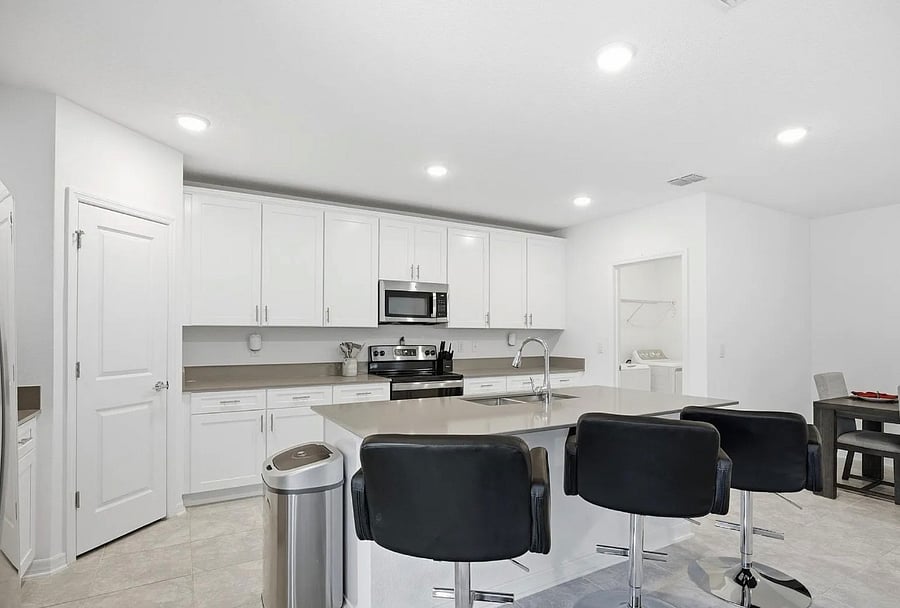 Furnished Finder property 1055830_1 photo 2