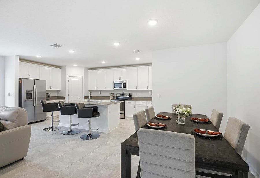 Furnished Finder property 1055830_1 photo 3