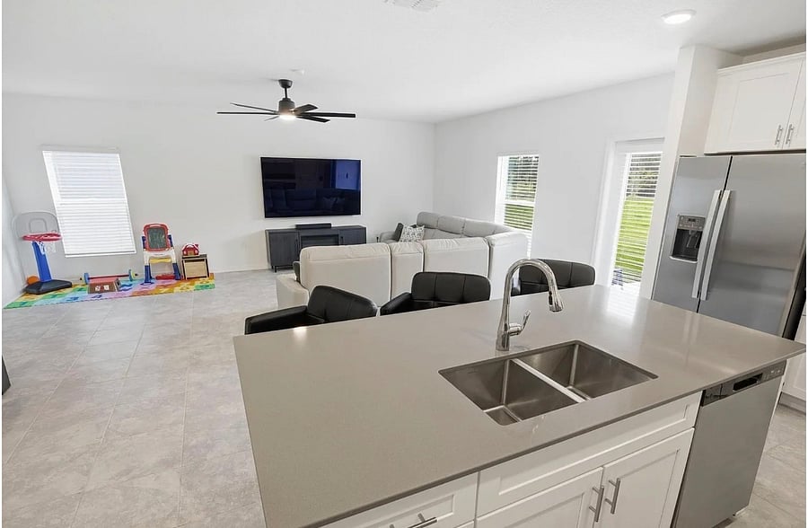 Furnished Finder property 1055830_1 photo 4