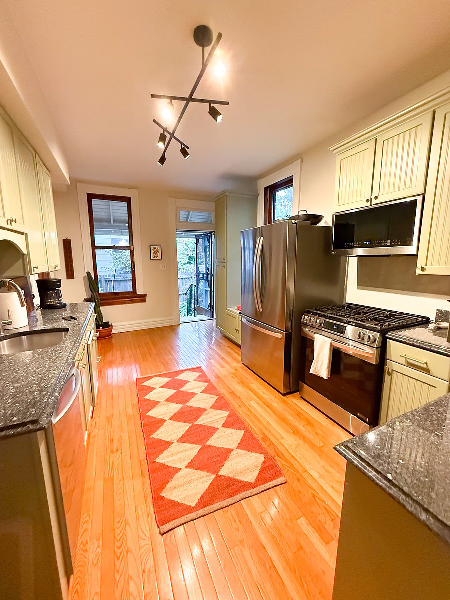 Furnished Finder property 1055852_1 photo 7