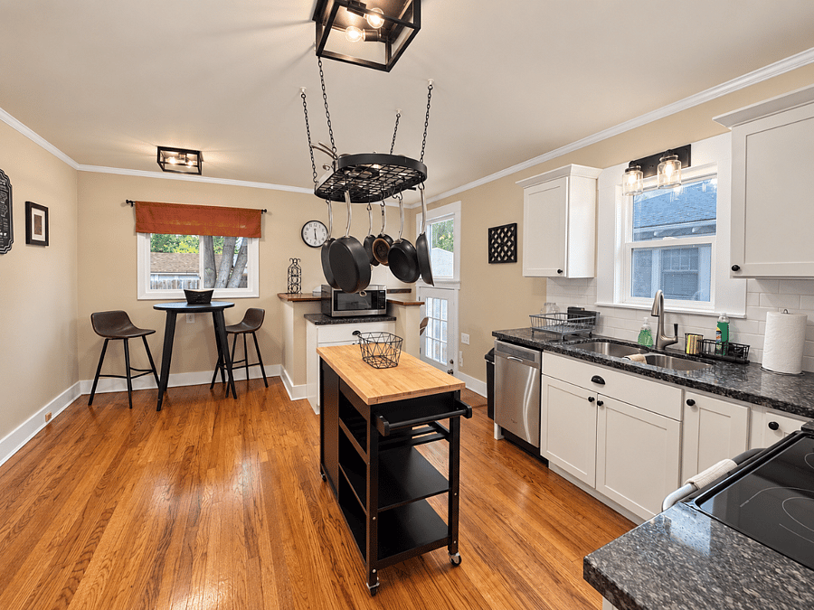 Furnished Finder property 1055855_1 photo 4