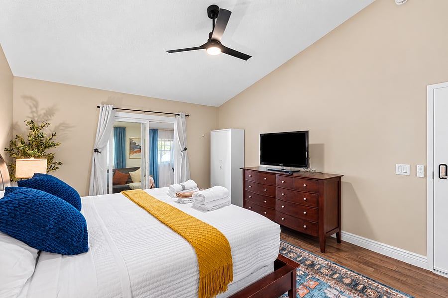 Furnished Finder property 1055857_1 photo 13