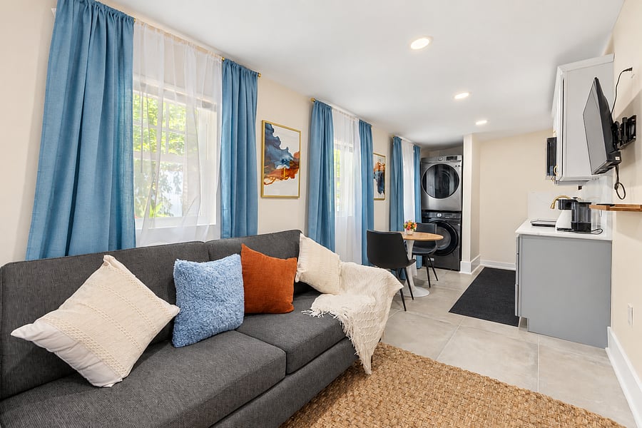 Furnished Finder property 1055857_1 photo 6