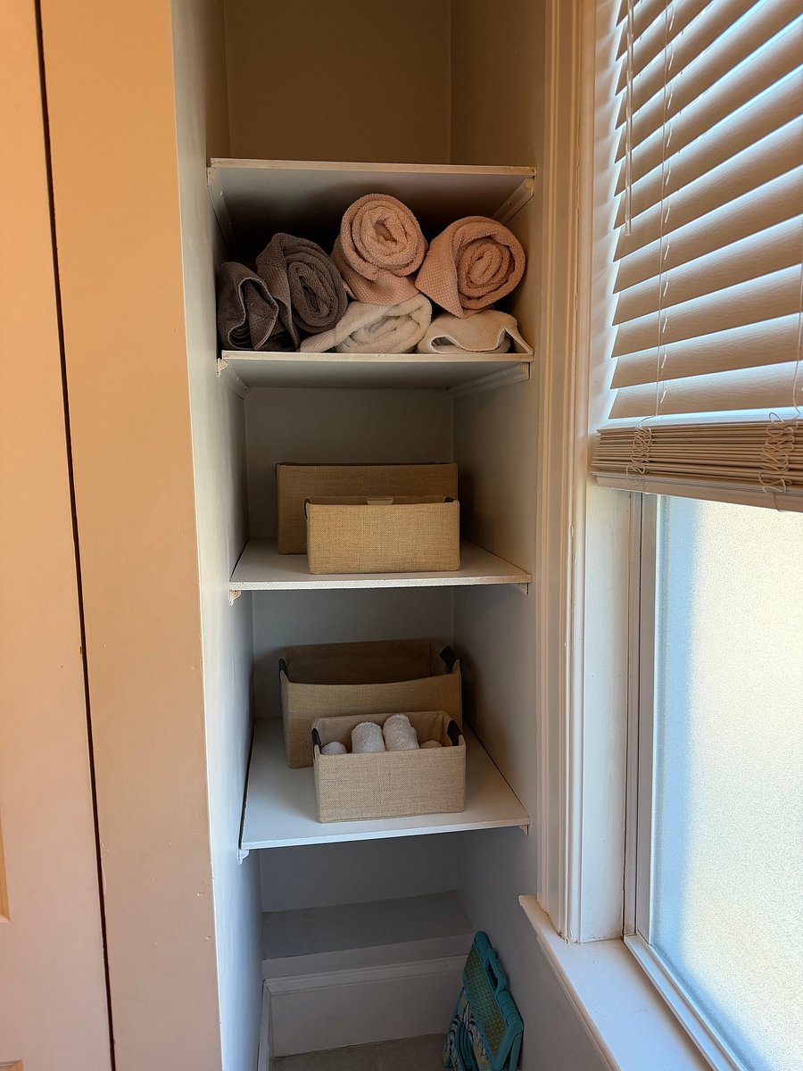Bathroom - towels and toiletries