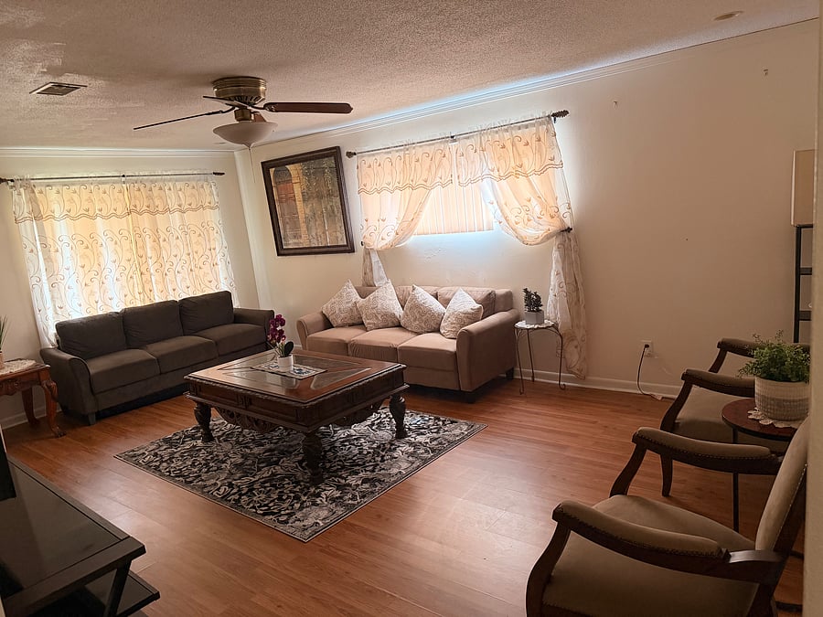 Furnished Finder property 1055885_1 photo 1