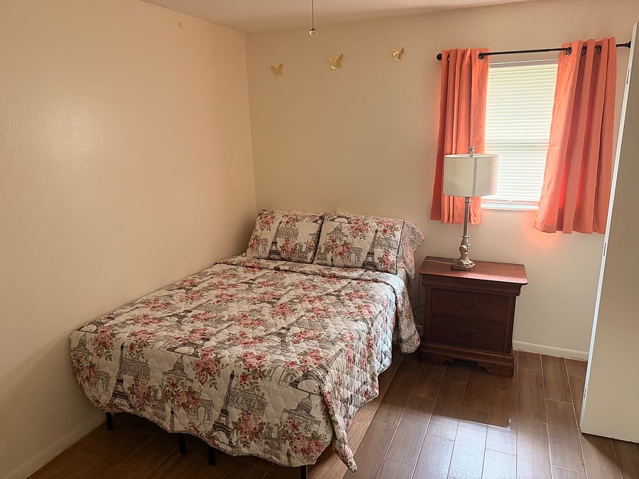 Furnished Finder property 1055885_1 photo 4