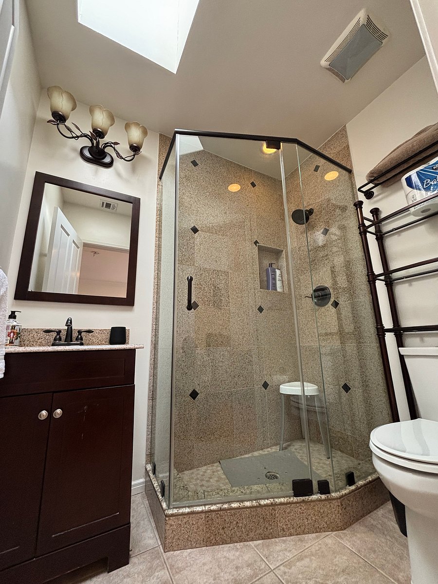 Furnished Finder property 1055893_1 photo 10