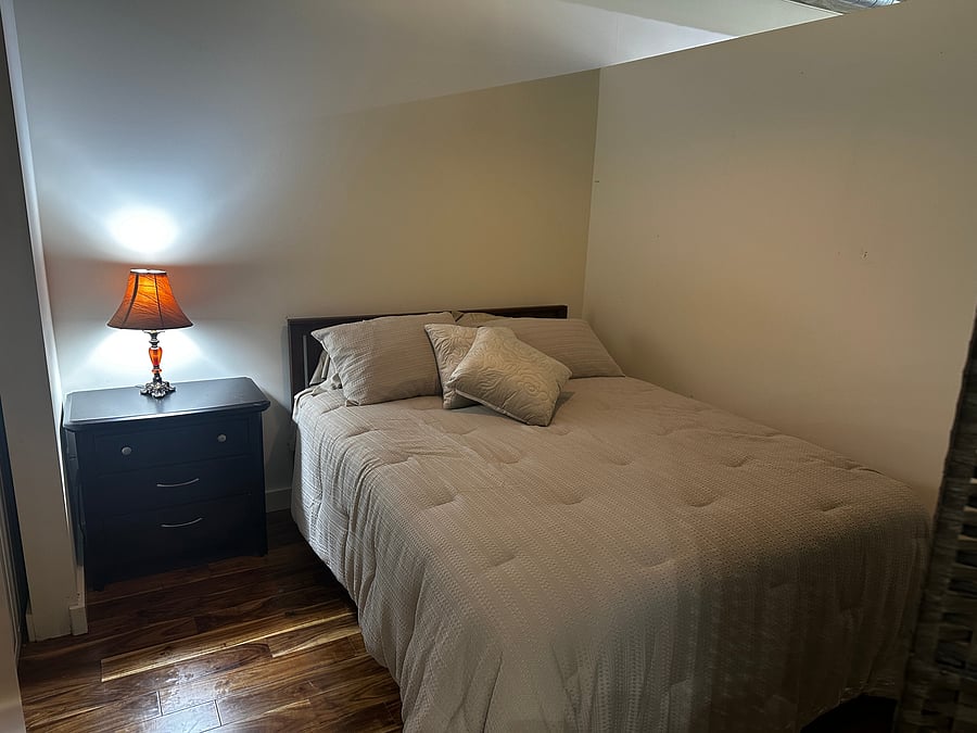 Furnished Finder property 1055894_1 photo 8