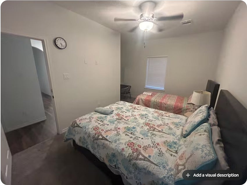 Bedroom overview - 1 queen size and one twin size bed