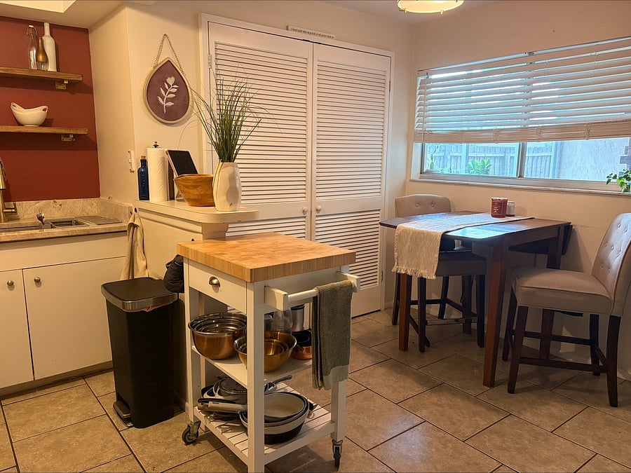 Furnished Finder property 1055916_1 photo 3