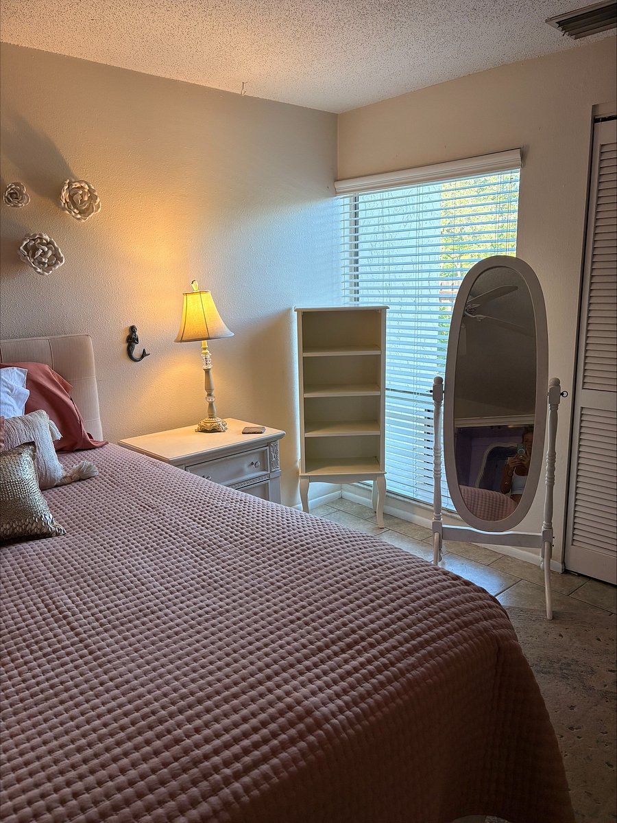 Furnished Finder property 1055916_1 photo 12