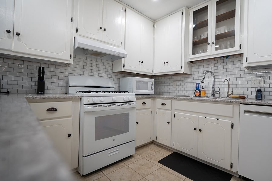 Furnished Finder property 1055948_1 photo 11