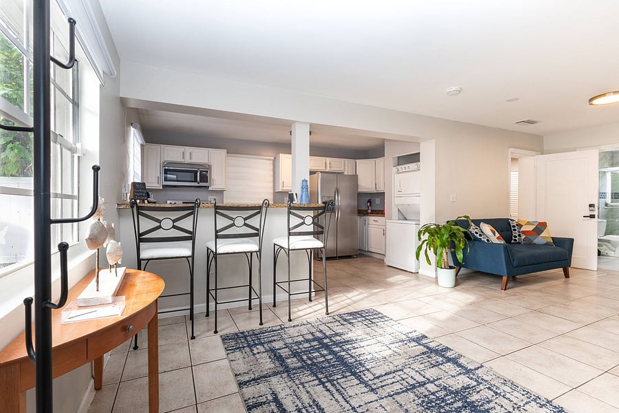 Furnished Finder property 1055955_1 photo 5
