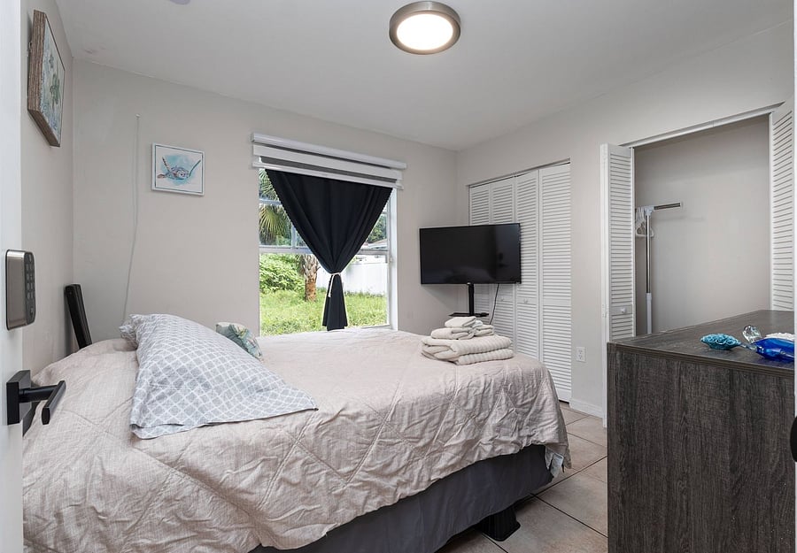 Furnished Finder property 1055955_1 photo 11