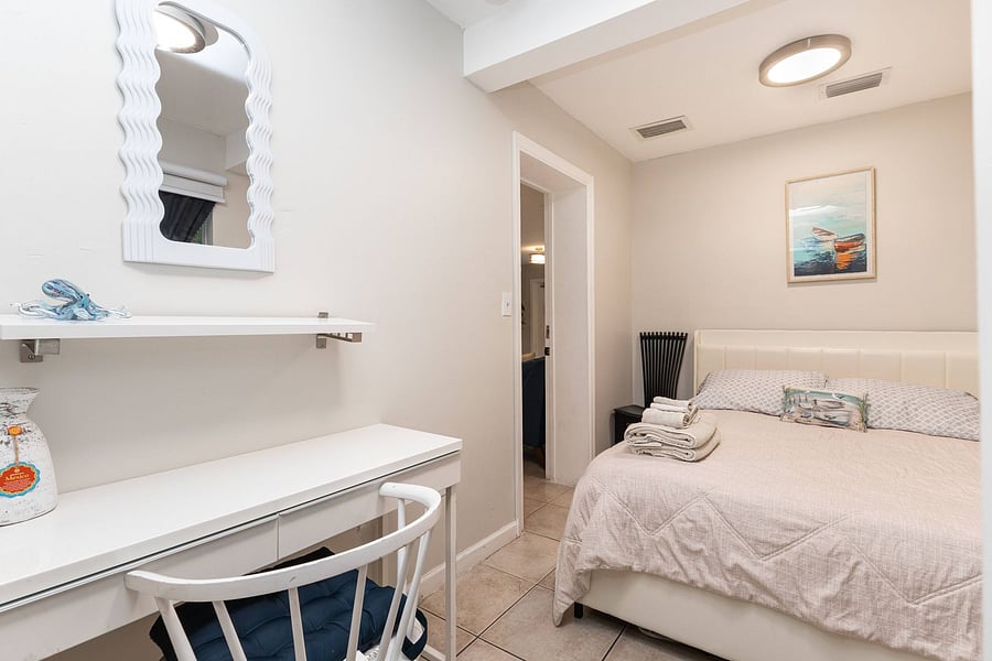 Furnished Finder property 1055955_1 photo 13