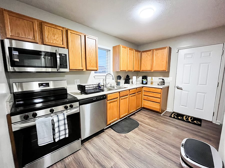 Furnished Finder property 1055956_1 photo 2