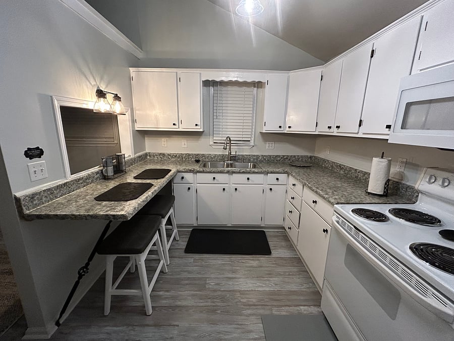 Furnished Finder property 1055959_1 photo 9