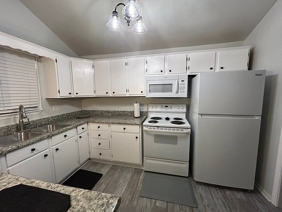 Furnished Finder property 1055959_1 photo 10