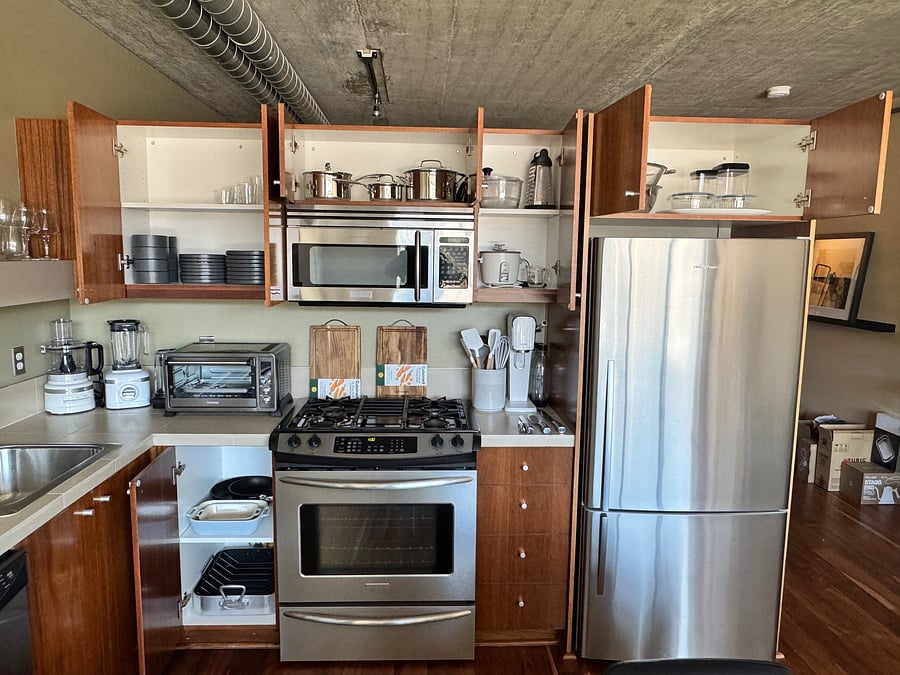 We love the chef's kitchen! Kitchen storage view.