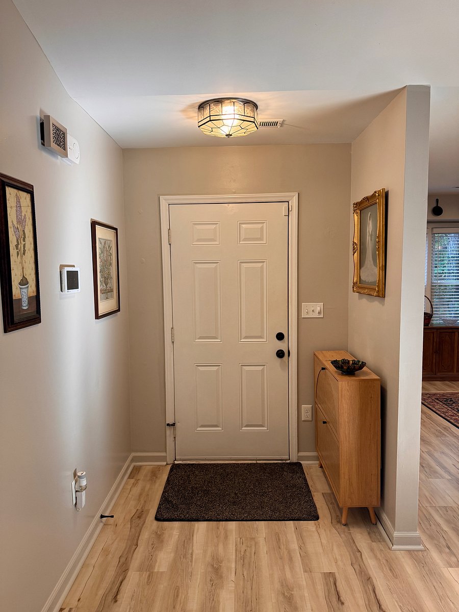 Furnished Finder property 1055988_1 photo 2