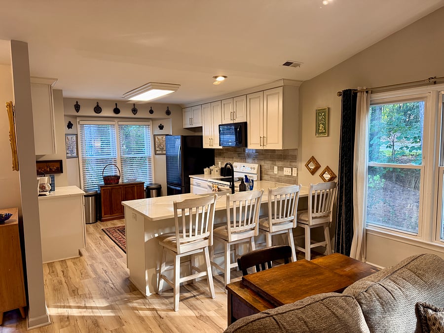 Furnished Finder property 1055988_1 photo 3